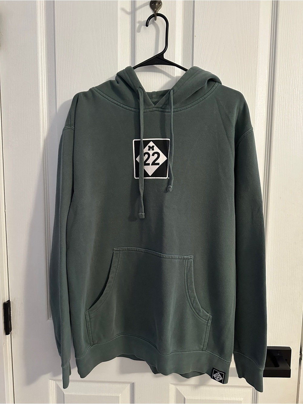Men's Dark Green Graphic Pullover Hoodie